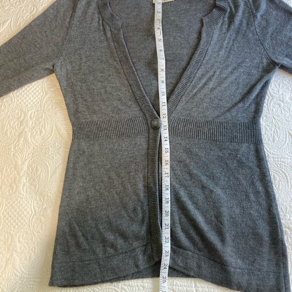 Ricki’s grey button cardigan in size M - Picture 4 of 7